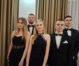 Studniówka 2026 w Starachowicach. Tak bawili się uczniowie ZSZ nr 2