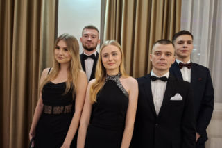 Studniówka 2026 w Starachowicach. Tak bawili się uczniowie ZSZ nr 2