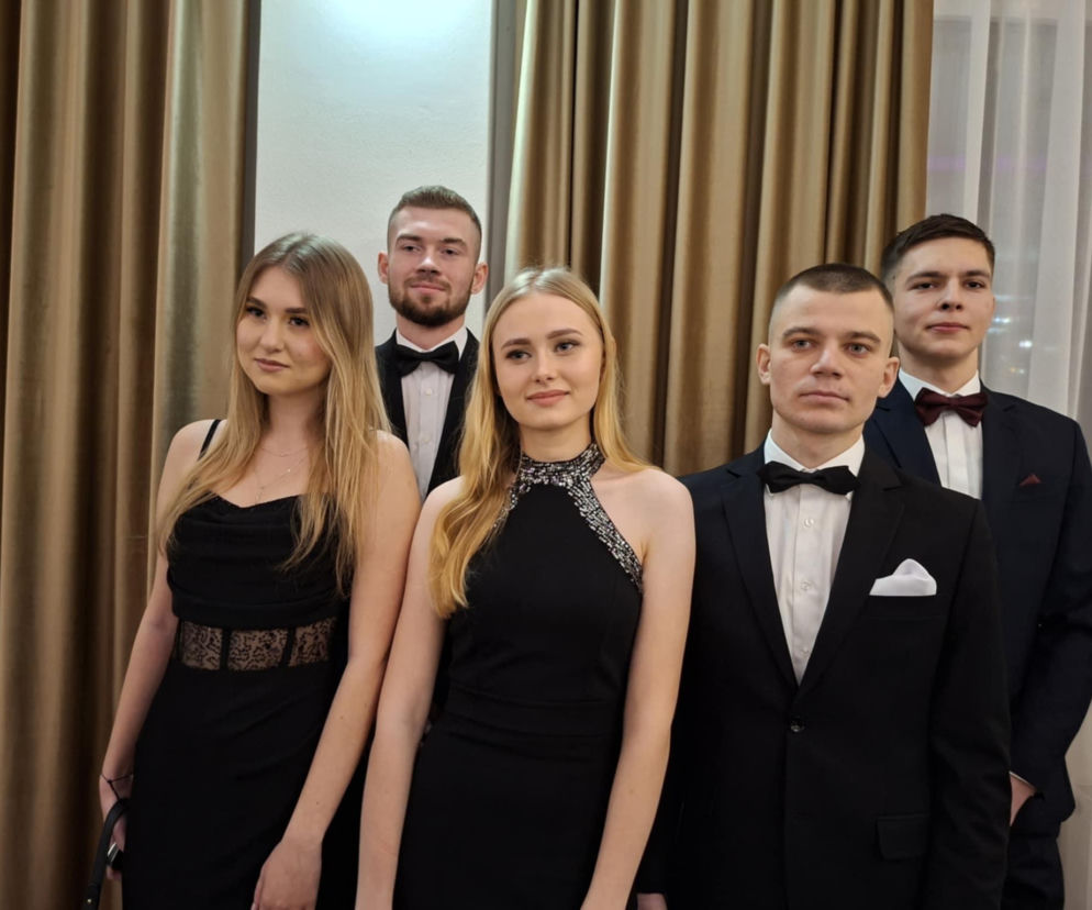 Studniówka 2026 w Starachowicach. Tak bawili się uczniowie ZSZ nr 2