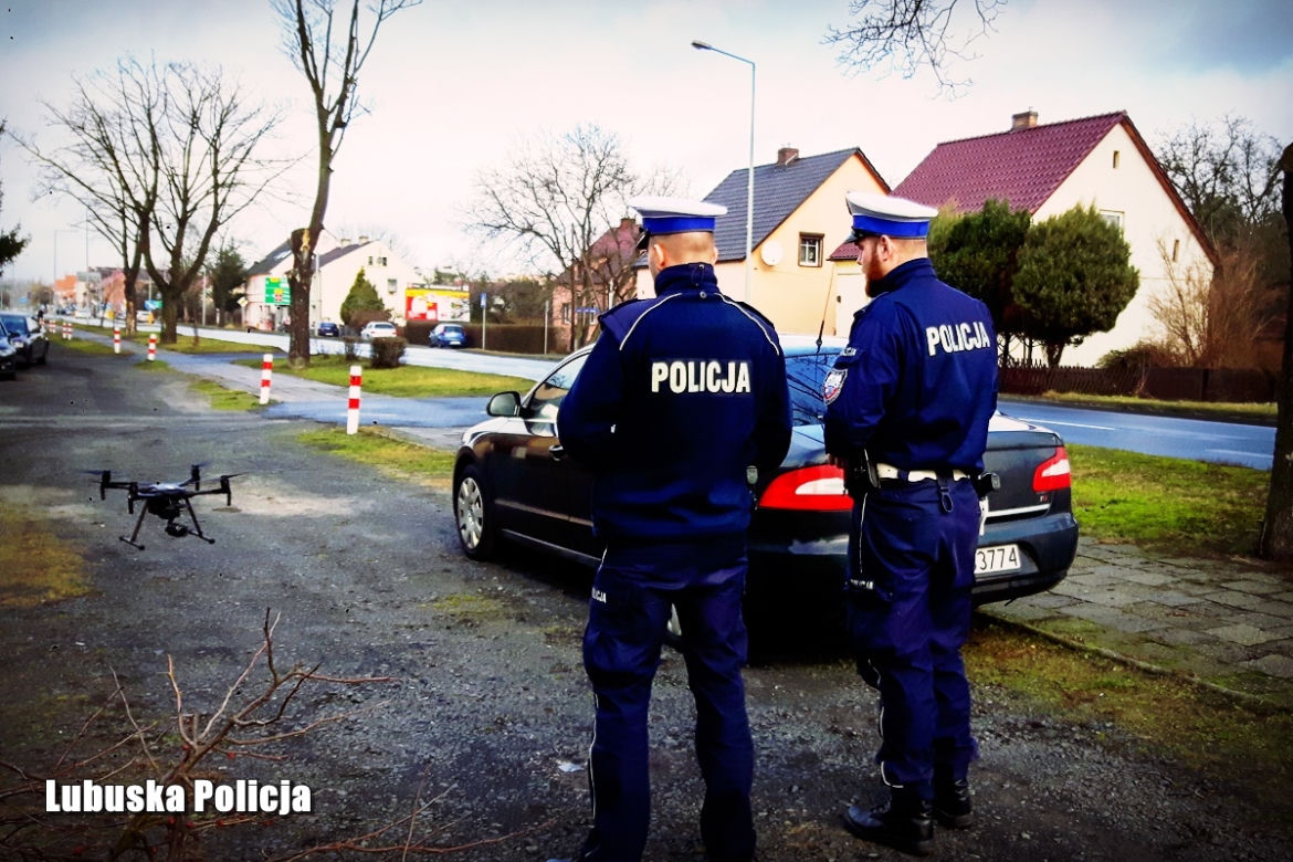 Nowosolscy policjanci polowali z dronem na kierowców