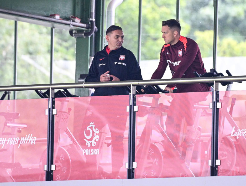 Lewandowski trenuje pełną parą, Zieliński na rowerku
