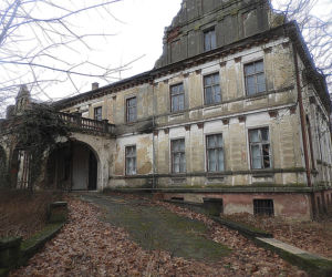 Opuszczony pałac na Dolnym Śląsku