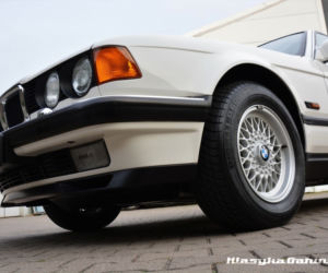 Fabrycznie nowe BMW serii 7 z 1992 roku