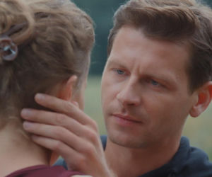 M jak miłość odc. 1902. Natalka (Dominika Suchecka), Adam Karski (Patryk Szwichtenberg)