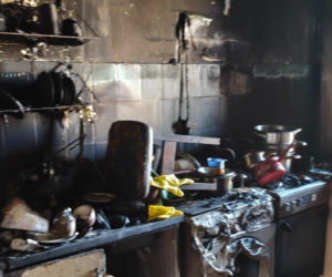 Rodzina pogorzelców z Kościana prosi o pomoc. Potrzebne środki na odbudowę mieszkania i leczenie