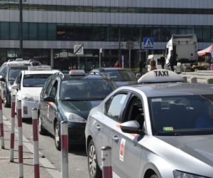 Bunt taksówkarzy w Warszawie. Chcą nawet 18 zł za kilometr