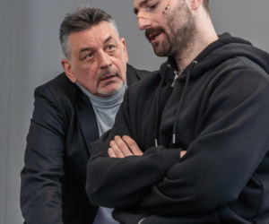 Sprawiedliwi. Trójmiasto, odcinek 110: po tragicznej śmierci Malczewskiej, Maksym pogrąża się w nałogu alkoholowym