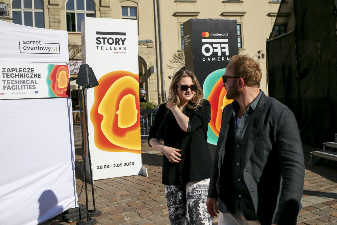 Borys Szyc z córką na festiwalu w Krakowie