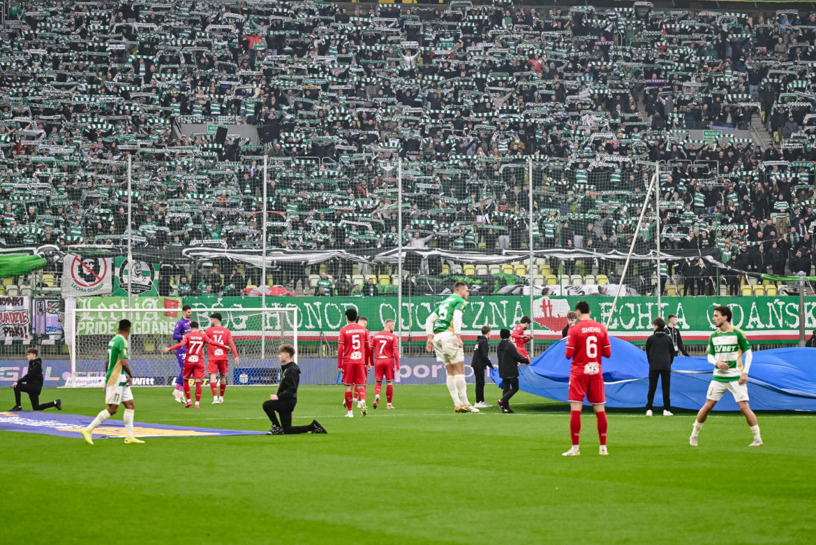 Lechia Gdańsk - Widzew Łódź: Zdjęcia kibiców z meczu 15. kolejki PKO BP Ekstraklasy