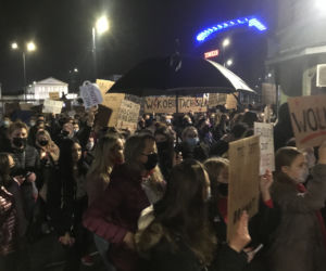 Strajk kobiet w Sosnowcu. Tłumy na ulicach! Wsparcie karetek, medyków i taksówkarzy