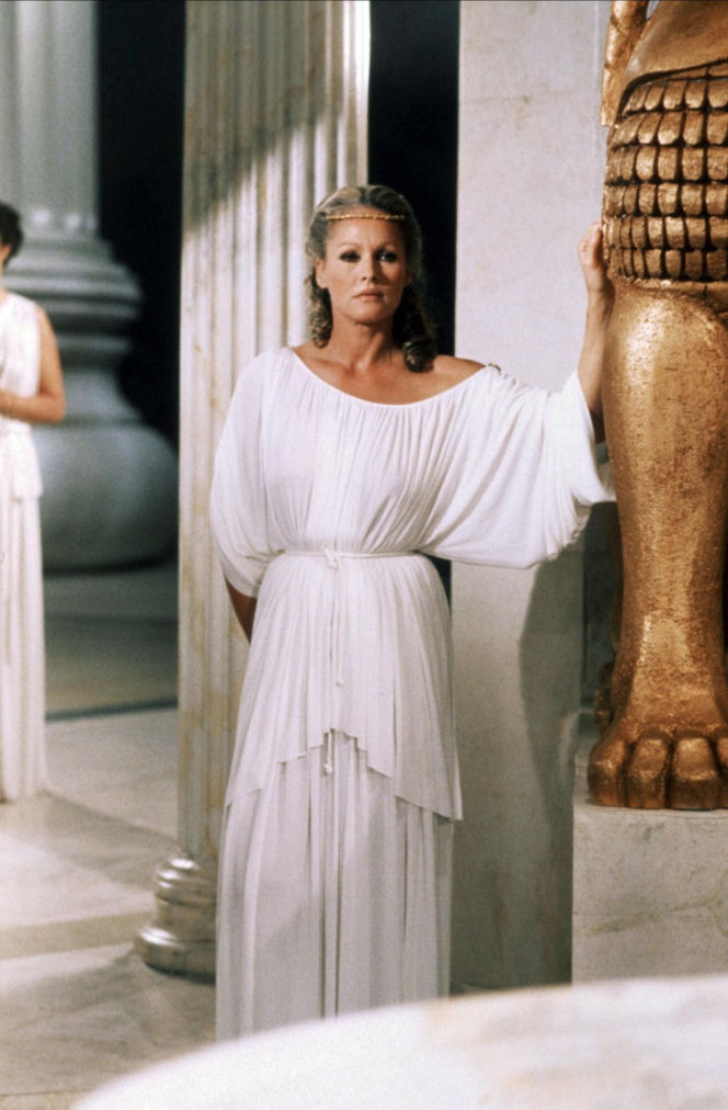 Ursula Andress straciła miliony! Dramat legendarnej "dziewczyny Bonda"