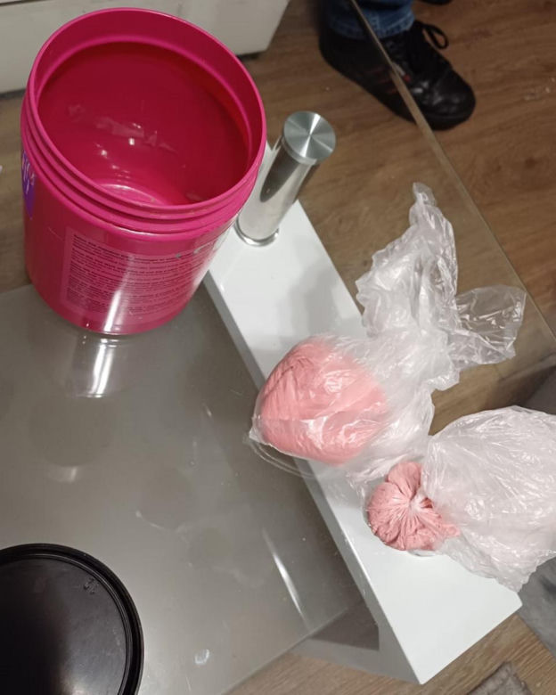 Grupa przestępcza rozbita w Toruniu. Zdjęcia z ogromnej akcji policji
