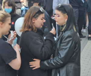 Koledzy żegnają swoją Madzię. Cześć Jej pamięci!. Łzy, rozpacz i niezrozumienie. Nie tak miał wyglądać koniec roku szkolnego [ZDJĘCIA]