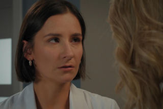 M jak miłość odc. 1931. Agnes (Amanda Mincewicz), Judyta (Paulina Chruściel)