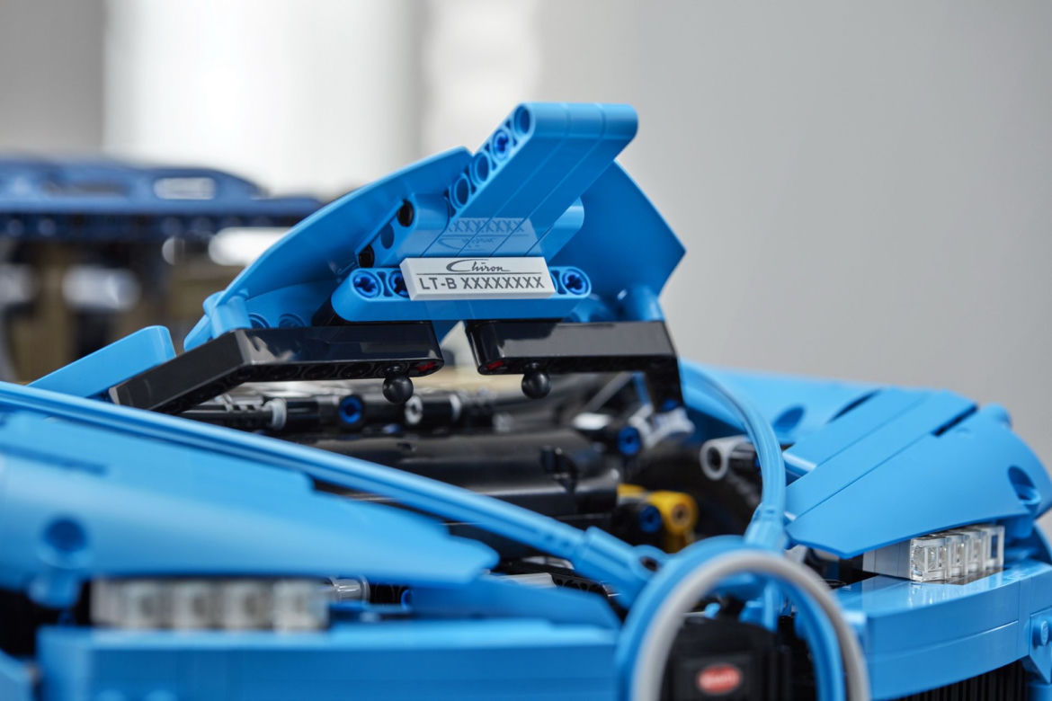 Bugatti Chiron z klocków LEGO