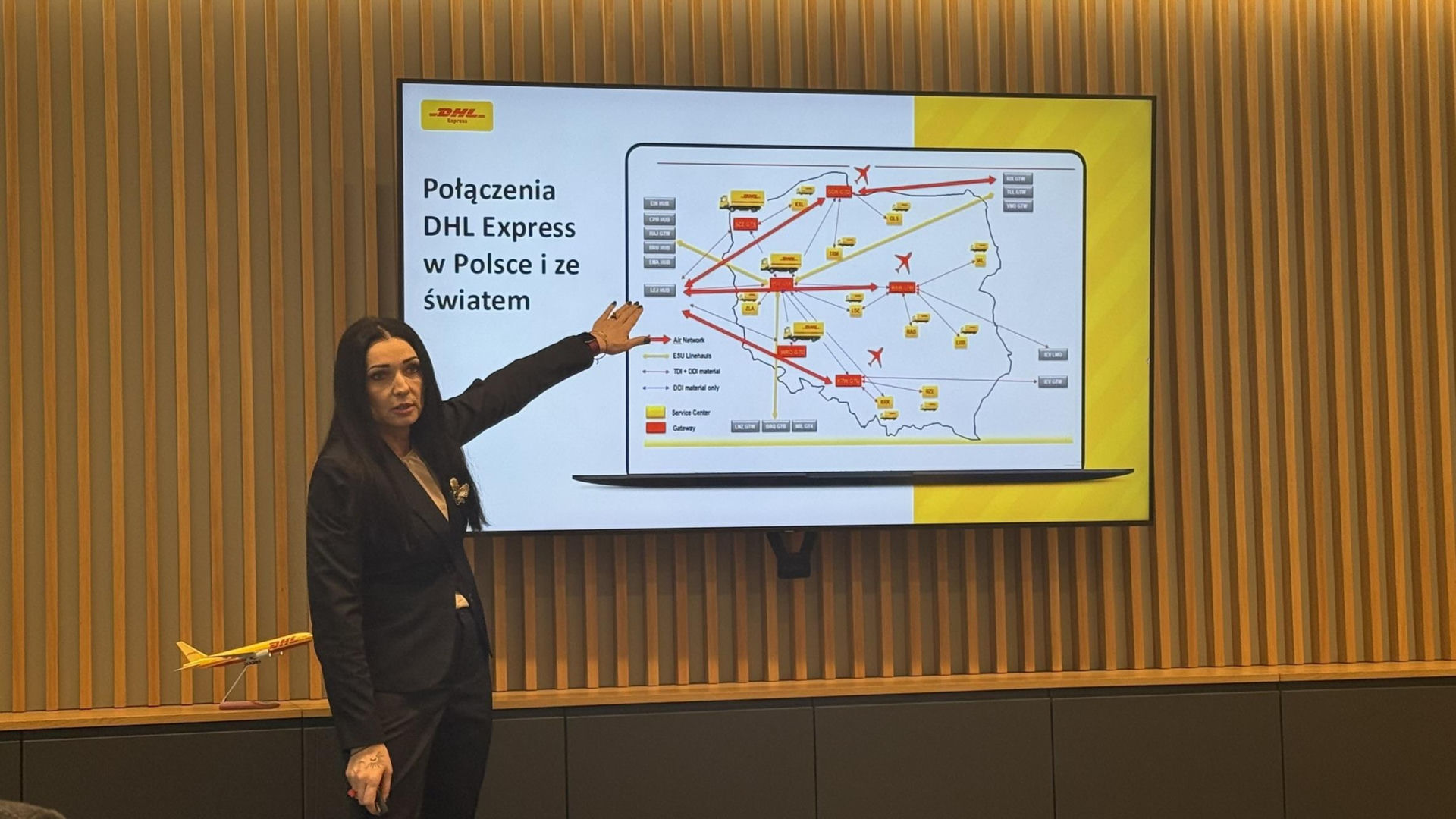 Podpisanie porozumienia Katowice Airport z DHL Express Polska