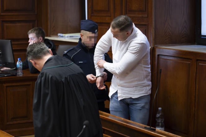 Wstrząsające kulisy zabójstwa Maćka w Warszawie. Po plecach leciała mu krew, mówił, że umrze