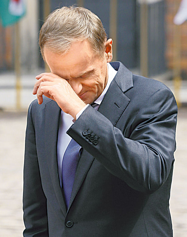 Radosław Sikorski: Tusk płakał po Kaczyńskim