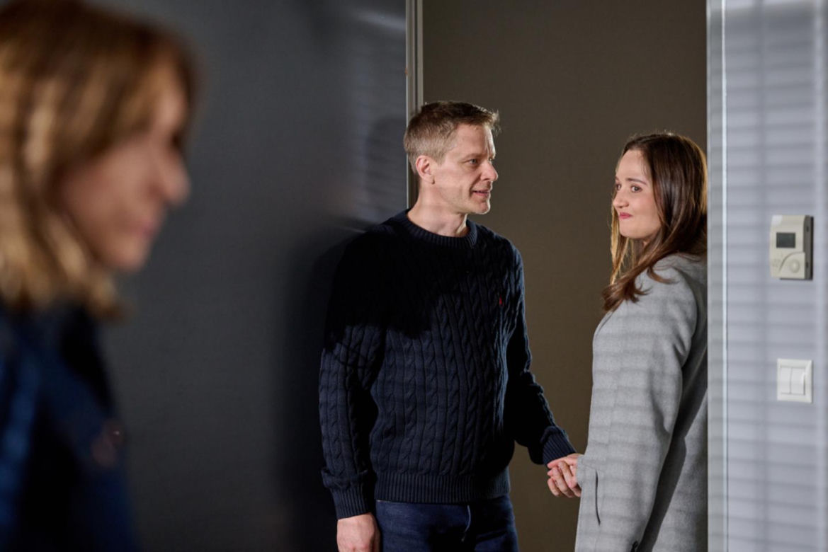 Na Wspólnej odc. 4058: Robert Tadeusiak (Dariusz Wnuk), Aneta Siwek (Dorota Krempa)