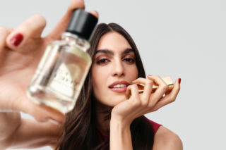 Idealne zapachy na walentynki. Te aromaty rozgrzeją każdą randkę 