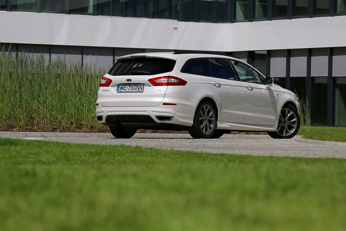 Ford Mondeo Kombi ST-Line 2.0 EcoBoost 240 KM A6