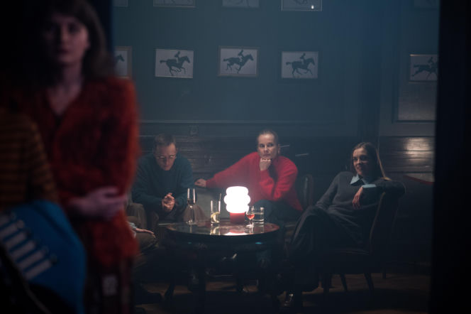 Magdalena Cielecka w spektaklu Teatru Telewizji "Wszystko na sprzedaż"