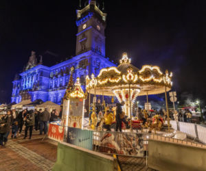 To najbardziej świąteczne miasto w województwie śląskim. Częściowo znajduje się w Małopolsce