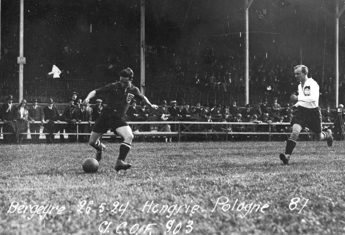 Wawrzyniec Cyl (1900-1974) – polski piłkarz, reprezentant Polski, olimpijczyk