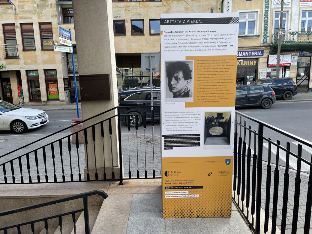 Wystawa przy Sądeckiej Bibliotece Publicznej