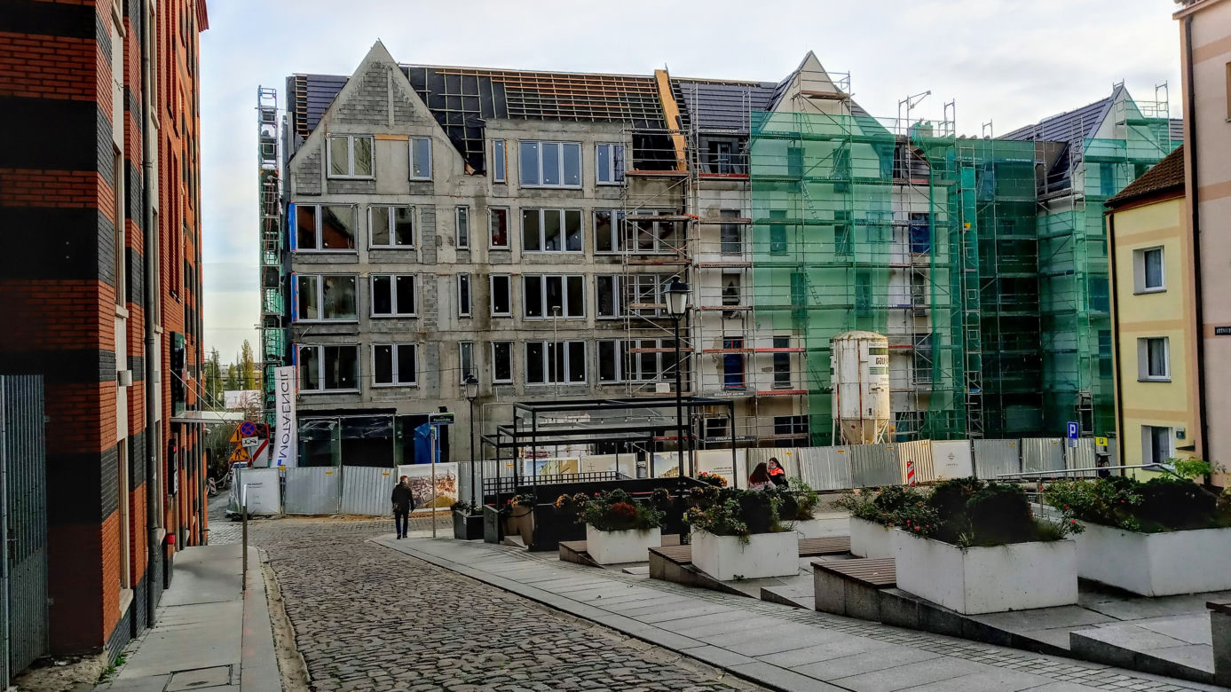 Budowa hotelu na Podzamczu - listopad 2020