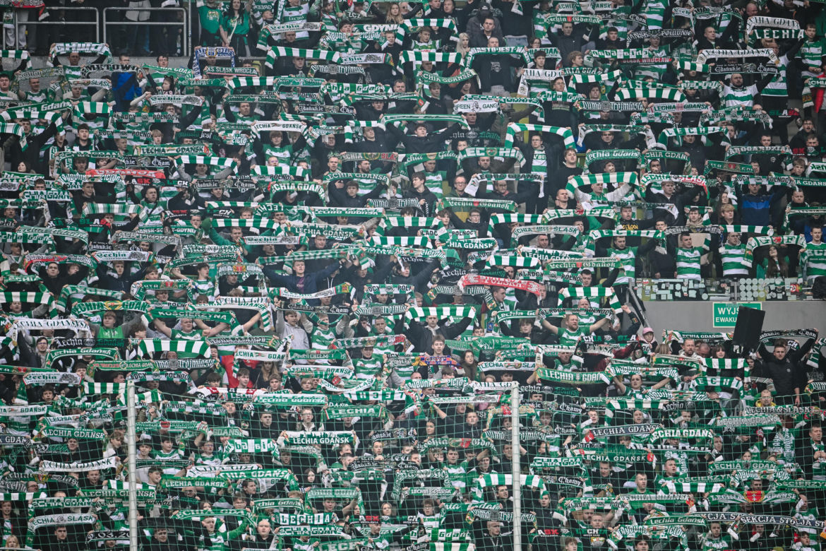 Lechia Gdańsk - Widzew Łódź: Zdjęcia kibiców z meczu 15. kolejki PKO BP Ekstraklasy