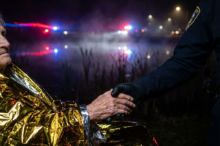 Akcja służb na Podkarpaciu. Zaginiona seniorka znaleziona w stawie