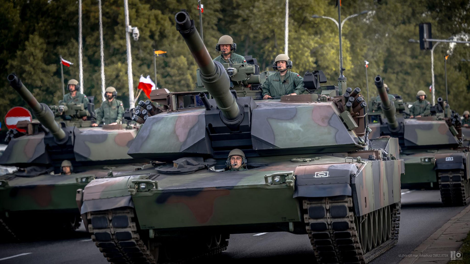 Pancerna pięść na defiladzie 2026. Od Leopardów 2 do K2 i Abramsów