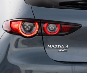 Toyota Corolla 2.0 Hybrid Dynamic Force 184 KM e-CVT vs Mazda 3 Skyactiv-X 180 KM 6MT AWD