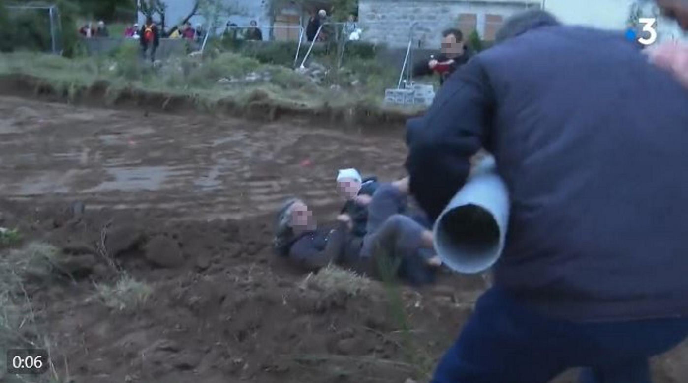 Wściekła zakonnica rzuca się na aktywistę. To nagranie jest hitem sieci!