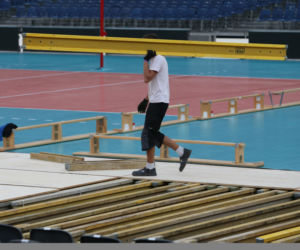 Na Stadionie Narodowym zagrają 45 cm nad ziemią