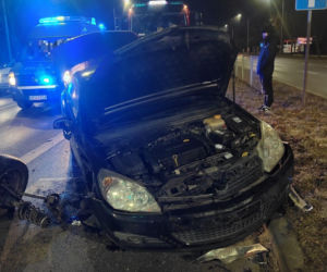 Mandat dla kierowcy. Za spowodowanie kolizji trzech aut w Lesznie