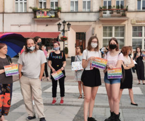 Jestem człowiekiem, nie ideologią manifestacja w Kaliszu