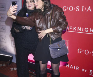 Książkiewicz pokazała majtki, Olejnik jak diwa i Grochowska w zbroi. Tłum gwiazd na pokazie Baczyńskiej