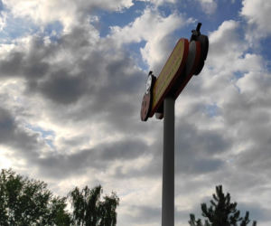 Biedronka czynna we wszystkie niedziele. Sprytny sposób na obejście zakazu. Pierwsza już tak działa