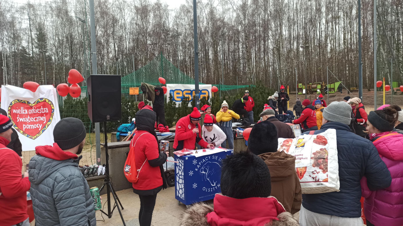 WOŚP w Olsztynie. W Galerii Warmińskiej odbyły się koncerty, pokazy wokalne i inscenizacje walk [ZDJĘCIA]