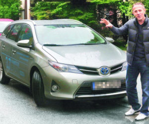 Robert Warzycha / trener Górnik Zabrze / Toyota Auris Touring Sports Hybrid