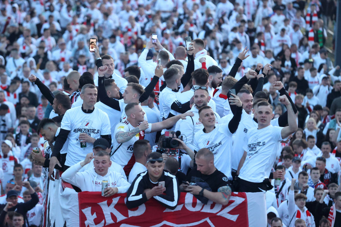 ŁKS Łódź wraca do Ekstraklasy i żegna się z 1. ligą! Tak świętowali kibice i piłkarze [GALERIA]