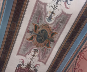 Kamienica przy Słowiańskiej w Lesznie odzyskała dawny blask. Klatka schodowa zachwyca!