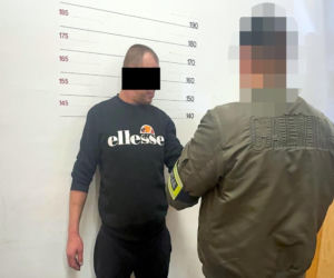 Porwanie pod klubem na Mazowieckiej! Wepchnął mężczyznę do BMW i odjechał!