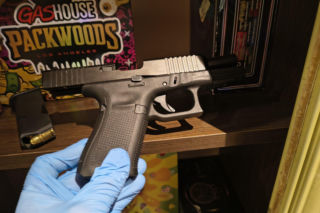 Akcja CBŚP w Małopolsce: Potężny arsenał i hurtowe ilości narkotyków