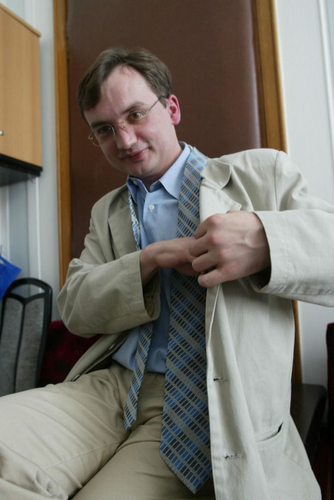 Zbigniew Ziobro - od szeryfa do uciekiniera