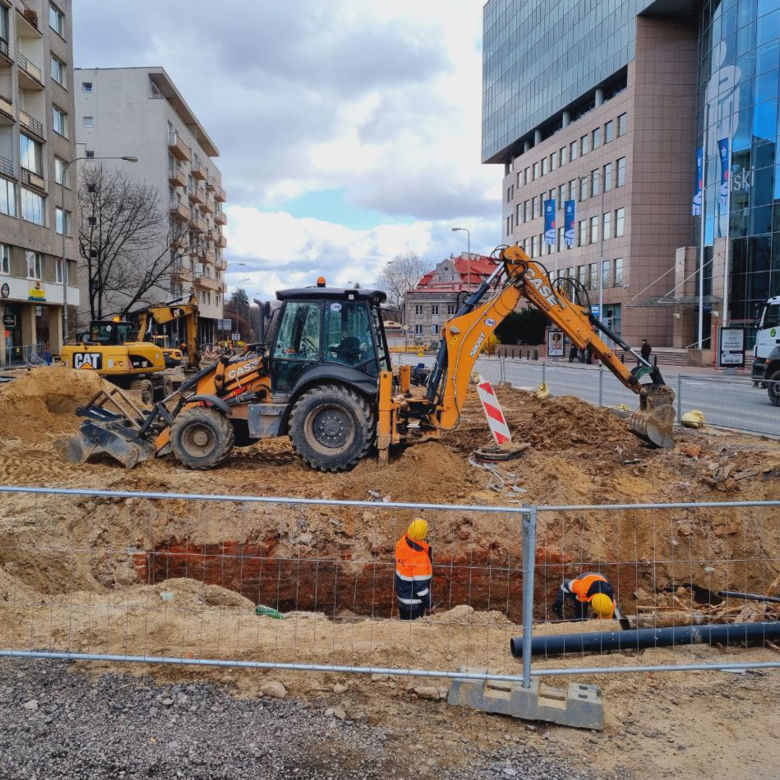  Odkopali dawną zajezdnię konno-tramwajową. Niezwykłe znalezisko podczas budowy trasy tramwajowej do Wilanowa