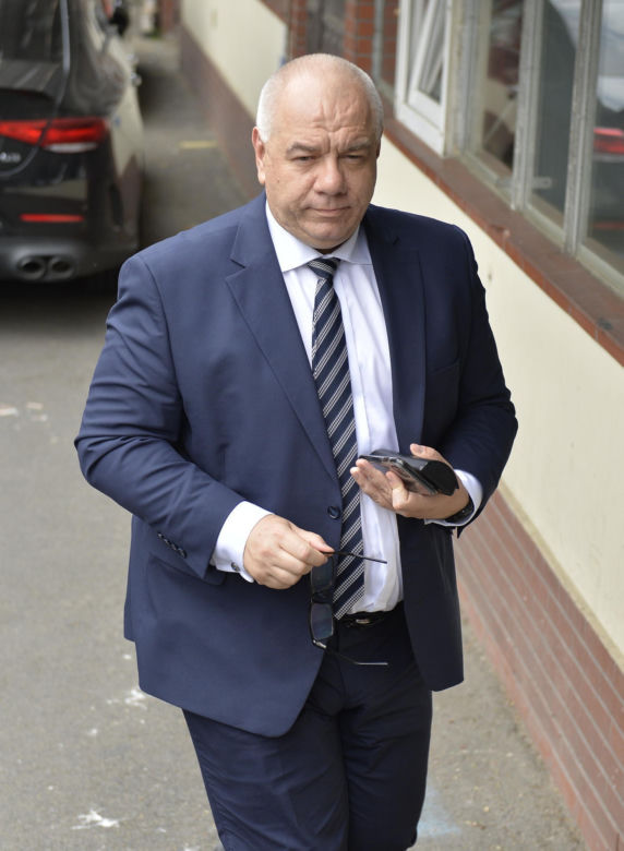 Politycy PiS pilnie wezwani na Nowogrodzką. Co się dzieje?!