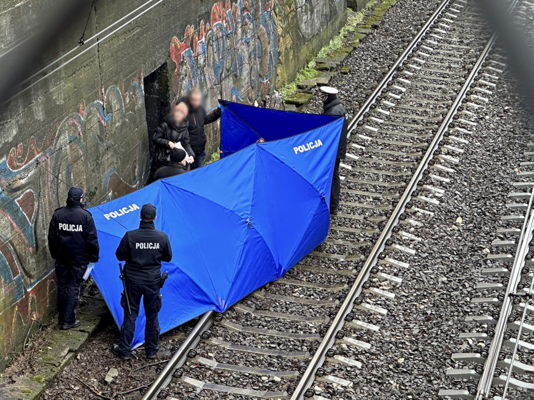 Zwłoki na torach przy stacji Warszawa-Ochota